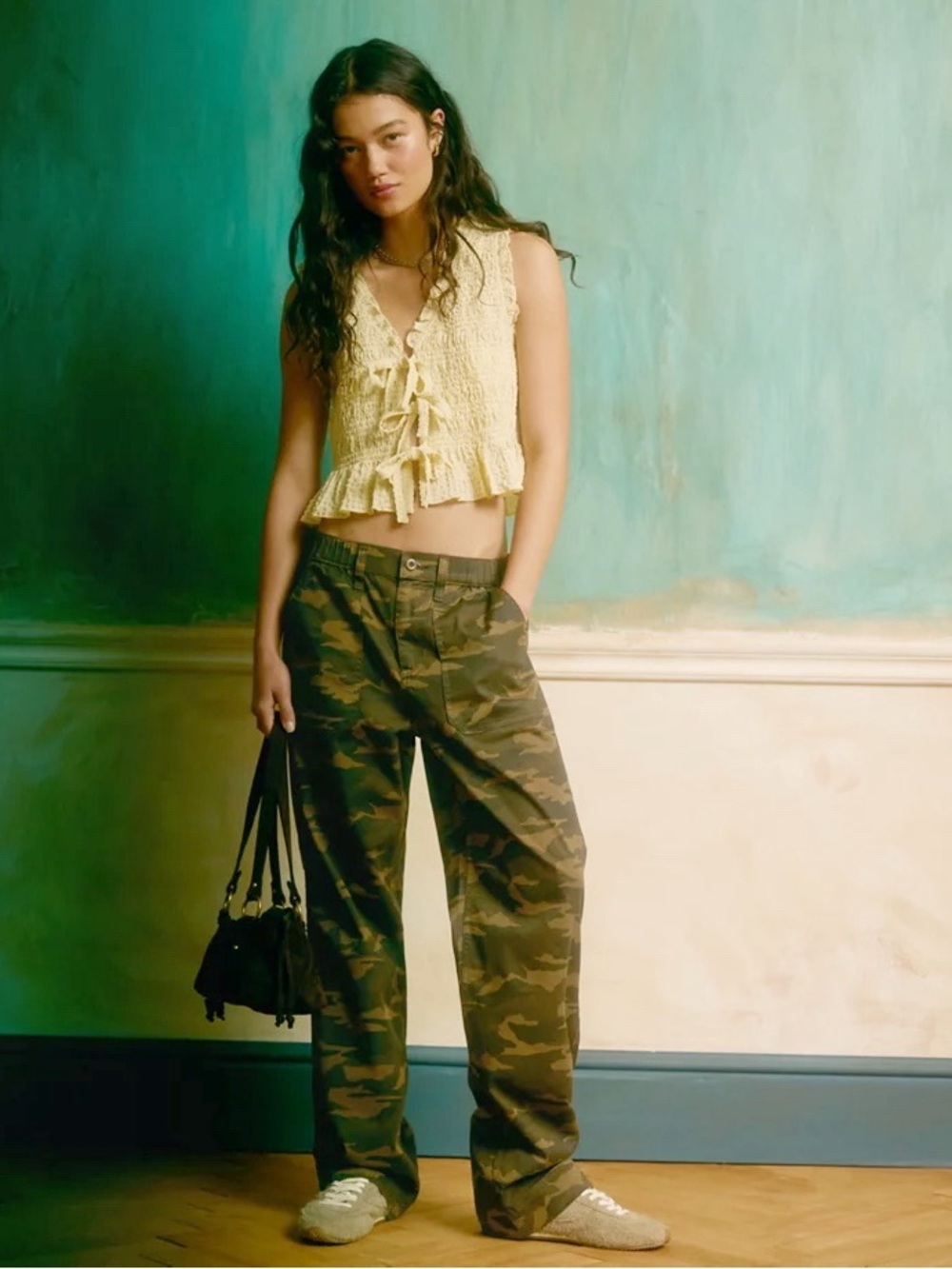 American Eagle AE Ex-boyfriend Camo Casual Pants Green Utility Women’s Sz Small